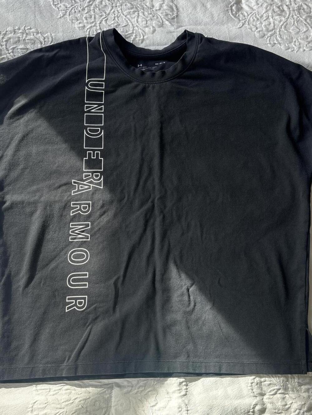 Under armour over sized muscle tee